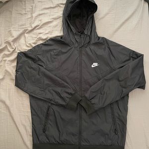 SOLD. Nike Sportswear Windrunner Jacket - Size L